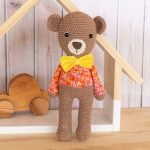 Oso Elegantoso Rojo